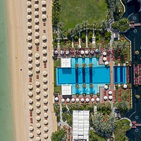 Pool und Strand - Jumeirah Zabeel Saray