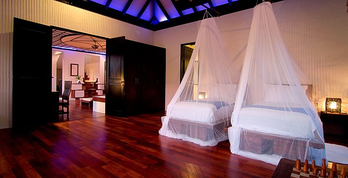 Two Bedroom Family Villa mit Pool - zweites Schlafzimmer - Hideaway Beach Resort & Spa