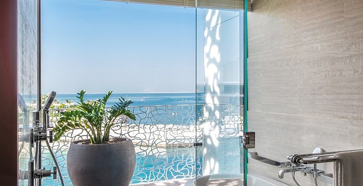 Badezimmer Premium Ocean Room - Bulgari Resort Dubai
