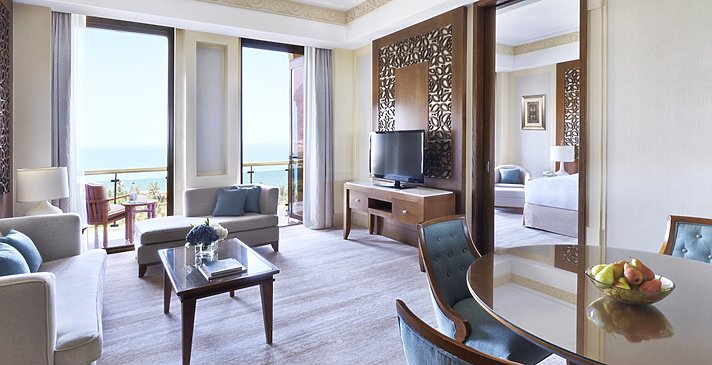 Executive Suite - Al Bustan Palace, A Ritz-Carlton Hotel