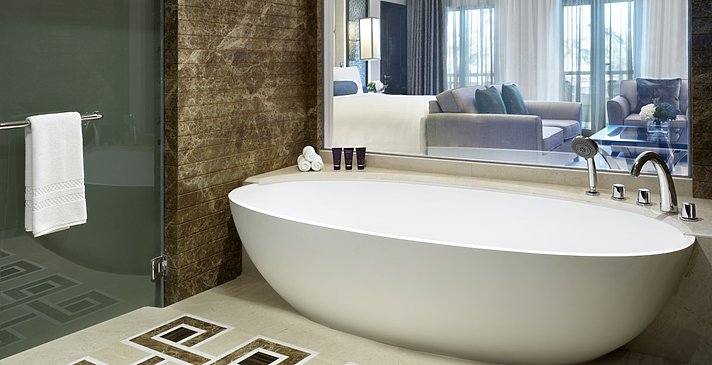 Junior Suite Badezimmer - Al Bustan Palace, A Ritz-Carlton Hotel