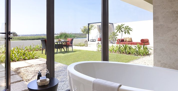 One Bedroom Lagoon View Villa Badezimmer - Al Baleed Resort Salalah by Anantara