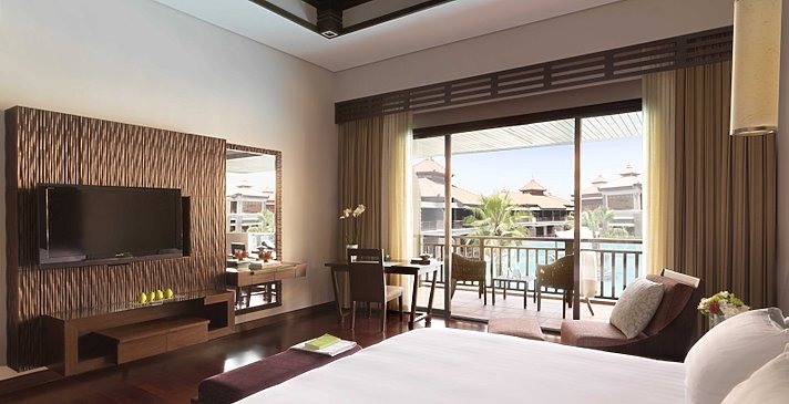 Premier Lagoon View - Anantara Dubai The Palm Resort & Spa
