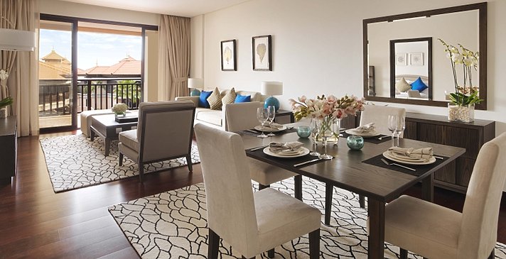 One Bedroom Apartment Wohn- und Essbereich - Anantara Dubai The Palm Resort & Spa